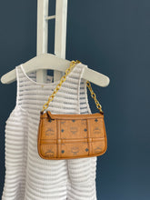 Lade das Bild in den Galerie-Viewer, MCM AREN BAG

