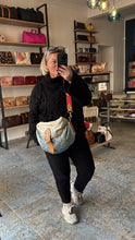 Lade das Bild in den Galerie-Viewer, LOUIS VUITTON SUNSHINE BLUE DENIM
