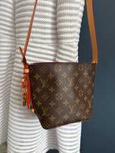 Lade das Bild in den Galerie-Viewer, LOUIS VUITTON ALL IN BB
