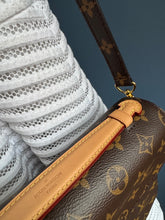 Lade das Bild in den Galerie-Viewer, LOUIS VUITTON MÉTIS
