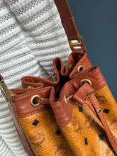 Lade das Bild in den Galerie-Viewer, MCM VINTAGE BEUTEL
