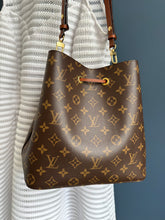 Lade das Bild in den Galerie-Viewer, LOUIS VUITTON NÉONOÉ

