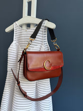 Lade das Bild in den Galerie-Viewer, CHLOÉ C SEPIA
