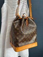 Lade das Bild in den Galerie-Viewer, LOUIS VUITTON NOÉ GRANDE
