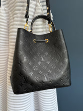 Lade das Bild in den Galerie-Viewer, LOUIS VUITTON NÉONOÉ
