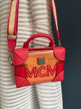 Lade das Bild in den Galerie-Viewer, MCM SOFT BERLIN BAG
