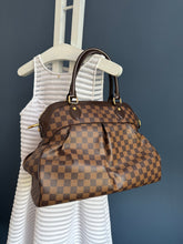 Lade das Bild in den Galerie-Viewer, LOUIS VUITTON TREVI GM
