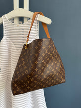 Lade das Bild in den Galerie-Viewer, LOUIS VUITTON GRACEFUL MM

