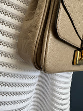 Lade das Bild in den Galerie-Viewer, LOUIS VUITTON MARCEAU
