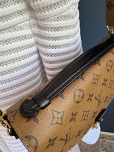 Lade das Bild in den Galerie-Viewer, LOUIS VUITTON MÉTIS REVERSE
