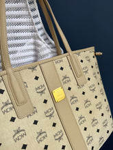 Lade das Bild in den Galerie-Viewer, MCM SHOPPER MEDIUM
