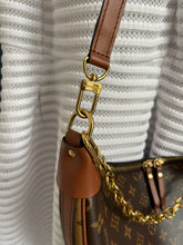 Lade das Bild in den Galerie-Viewer, LOUIS VUITTON LOOP HOBO
