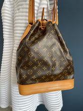 Lade das Bild in den Galerie-Viewer, LOUIS VUITTON NOÉ GRANDE
