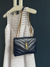 Lade das Bild in den Galerie-Viewer, YSL LOULOU SMALL
