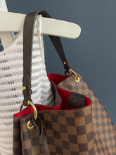 Lade das Bild in den Galerie-Viewer, LOUIS VUITTON GRACEFUL MM
