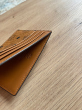 Lade das Bild in den Galerie-Viewer, MCM CARDHOLDER

