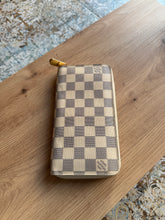 Lade das Bild in den Galerie-Viewer, LOUIS VUITTON ZIPPY
