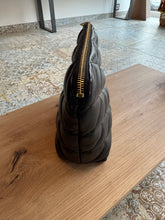 Lade das Bild in den Galerie-Viewer, YSL SADE KOSMETIKTASCHE
