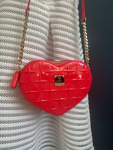 Lade das Bild in den Galerie-Viewer, MCM PATRICIA HEART
