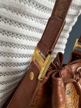 Lade das Bild in den Galerie-Viewer, MCM VINTAGE BEUTEL
