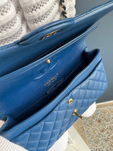 Lade das Bild in den Galerie-Viewer, CHANEL DOUBLE FLAP MEDIUM

