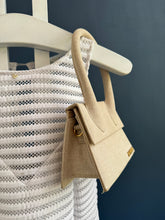 Lade das Bild in den Galerie-Viewer, JACQUEMUS LE-CHIQUITO

