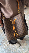 Lade das Bild in den Galerie-Viewer, LOUIS VUITTON NÉONOÉ SAFRAN
