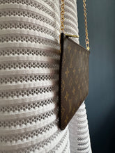 Lade das Bild in den Galerie-Viewer, LOUIS VUITTON CLUTCH
