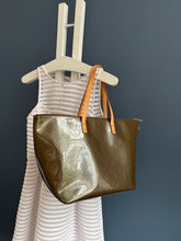 Lade das Bild in den Galerie-Viewer, LOUIS VUITTON BELLEVUE
