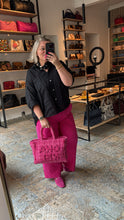 Lade das Bild in den Galerie-Viewer, CHANEL TWEED SHOPPER

