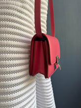Lade das Bild in den Galerie-Viewer, CÉLINE BOX S

