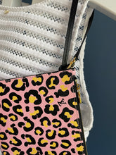 Lade das Bild in den Galerie-Viewer, LOUIS VUITTON NEVERFULL GIANT WILD AT HEART
