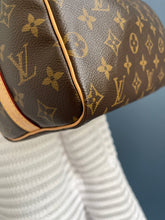 Lade das Bild in den Galerie-Viewer, LOUIS VUITTON SPEEDY 25 MIT SCHULTERRIEMEN
