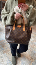 Lade das Bild in den Galerie-Viewer, LOUIS VUITTON TURENNE
