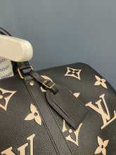 Lade das Bild in den Galerie-Viewer, LOUIS VUITTON KEEPALL 45 EMPREINTE BICOLOR
