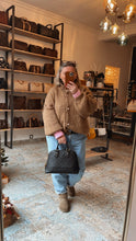 Lade das Bild in den Galerie-Viewer, LOUIS VUITTON ALMA EMPREINTE
