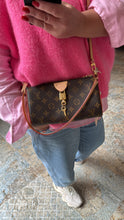 Lade das Bild in den Galerie-Viewer, LOUIS VUITTON TIRETTE
