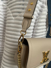 Lade das Bild in den Galerie-Viewer, LOUIS VUITTON LOCKME TENDER
