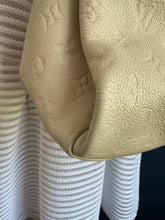 Lade das Bild in den Galerie-Viewer, LOUIS VUITTON ARTSY EMPTREINTE
