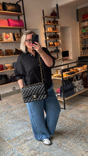 Lade das Bild in den Galerie-Viewer, CHANEL DOUBLE FLAP JUMBO
