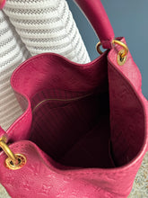 Lade das Bild in den Galerie-Viewer, LOUIS VUITTON ARTSY

