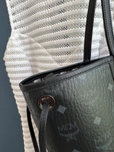 Lade das Bild in den Galerie-Viewer, MCM SHOPPER MEDIUM
