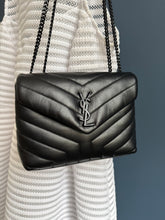 Lade das Bild in den Galerie-Viewer, YSL LOULOU
