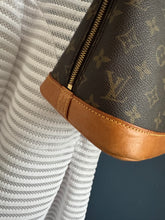 Lade das Bild in den Galerie-Viewer, LOUIS VUITTON ALMA PM
