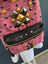 Lade das Bild in den Galerie-Viewer, MCM RUCKSACK
