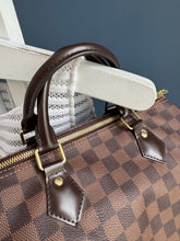 Lade das Bild in den Galerie-Viewer, LOUIS VUITTON SPEEDY 30 MIT SCHULTERRIEMEN
