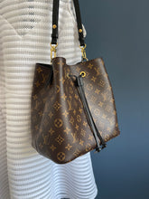 Lade das Bild in den Galerie-Viewer, LOUIS VUITTON NÉONOÉ MM
