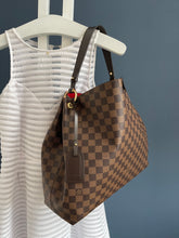 Lade das Bild in den Galerie-Viewer, LOUIS VUITTON GRACEFUL MM
