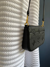 Lade das Bild in den Galerie-Viewer, MCM AREN CROSSBODY
