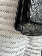Lade das Bild in den Galerie-Viewer, CHANEL WOC
